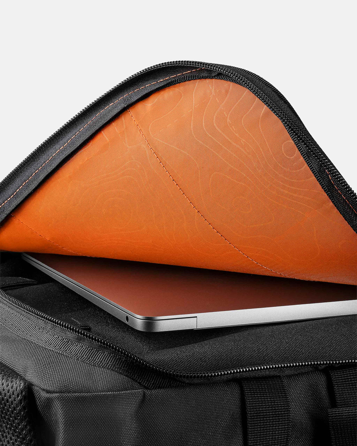 Mochila Assault Urban 10 anos 35L - Preta